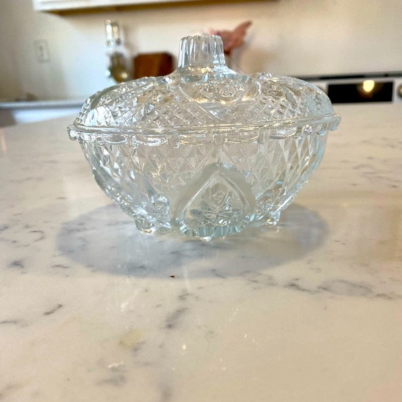 VTG KIG Malaysia Hearts Candy dish with Lid - Picture 4 of 13